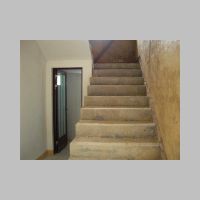 008-A moden toilet and stairs.JPG